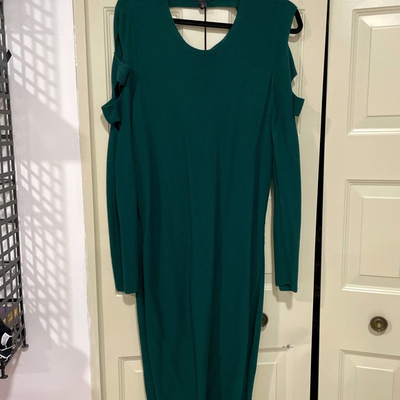Torrid Emerald Green Cut Out Sweater Dress size 1 - Picture 4 of 5